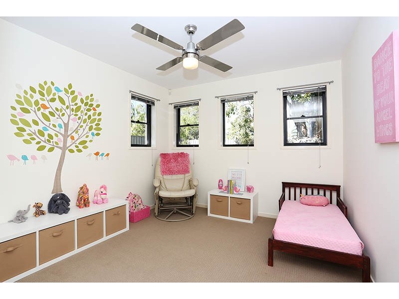 1/6 Suzanne Close, Mudjimba QLD 4564