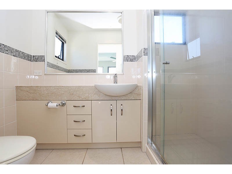 1/6 Suzanne Close, Mudjimba QLD 4564