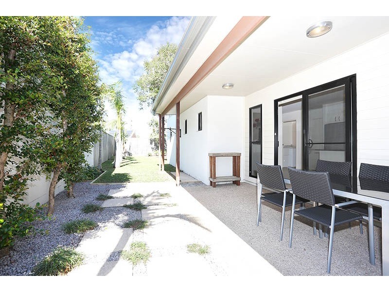1/6 Suzanne Close, Mudjimba QLD 4564