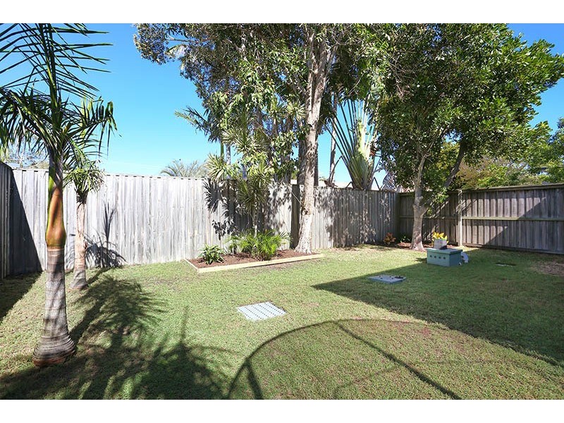 1/6 Suzanne Close, Mudjimba QLD 4564