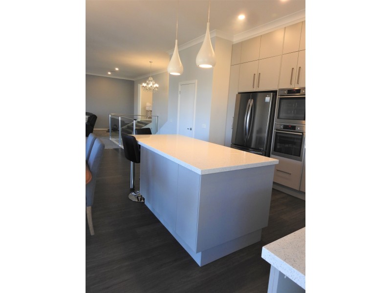 51 James Barnet Drive, Kelso NSW 2795