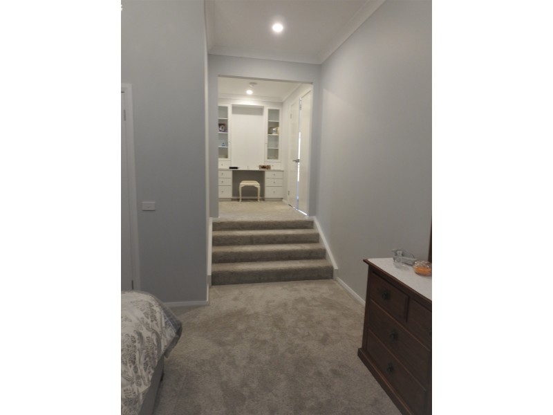 51 James Barnet Drive, Kelso NSW 2795