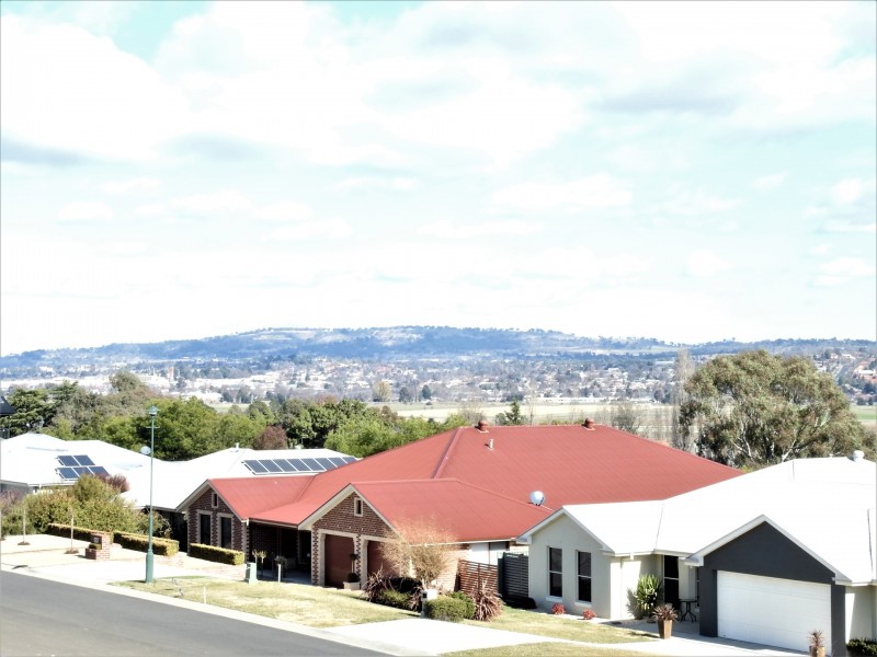 51 James Barnet Drive, Kelso NSW 2795