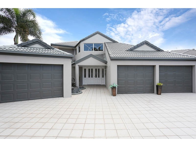 41 Nirvana Court, Runaway Bay QLD 4216