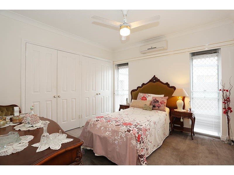 41 Nirvana Court, Runaway Bay QLD 4216