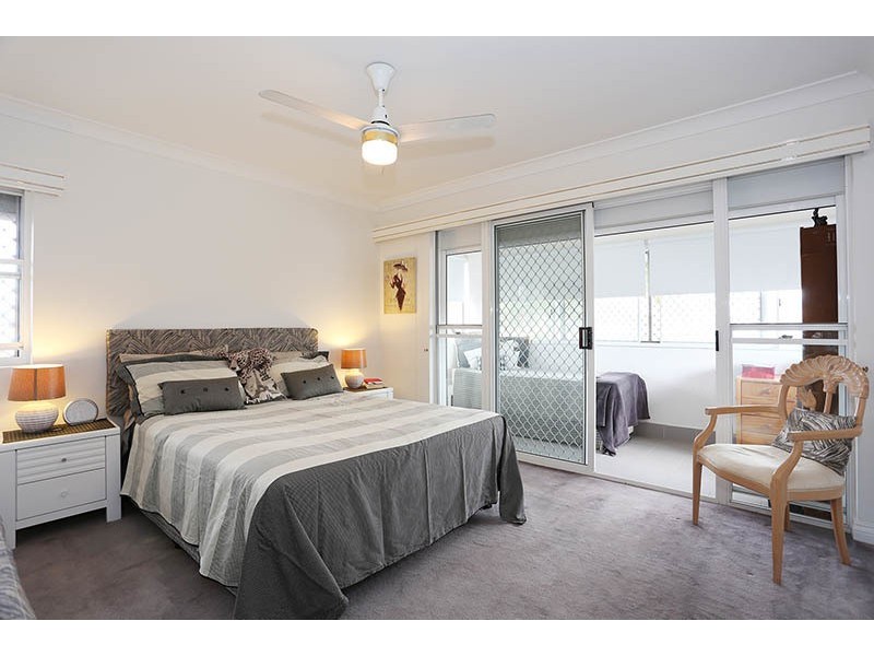 41 Nirvana Court, Runaway Bay QLD 4216