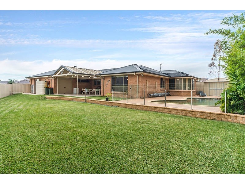 34 Blue Bell Way, Worrigee NSW 2540