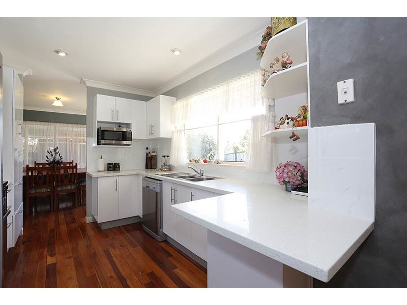 44 Barrs Avenue, Oxenford QLD 4210