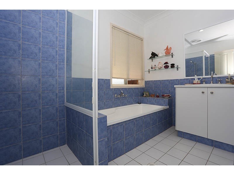 44 Barrs Avenue, Oxenford QLD 4210