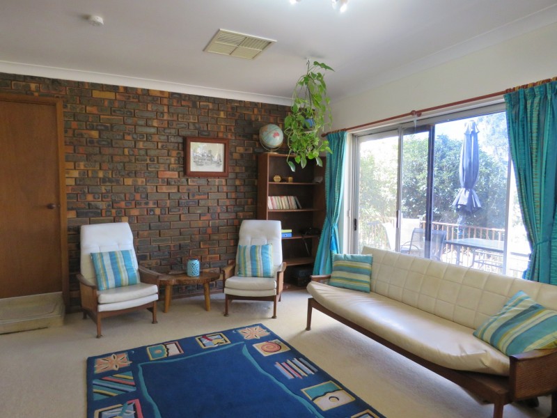 18 Rodd Street, Canowindra NSW 2804