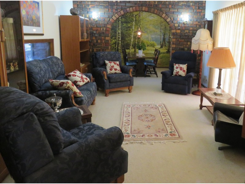 18 Rodd Street, Canowindra NSW 2804