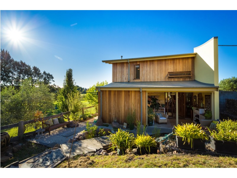18 Millowine Lane, Bega NSW 2550