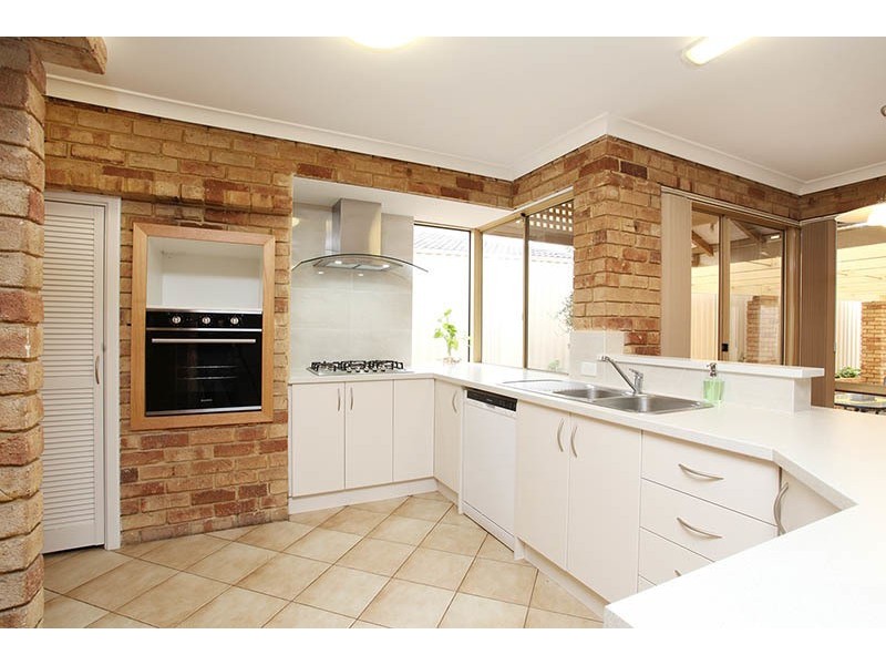 32 Stanton Crescent, Greenwood WA 6024