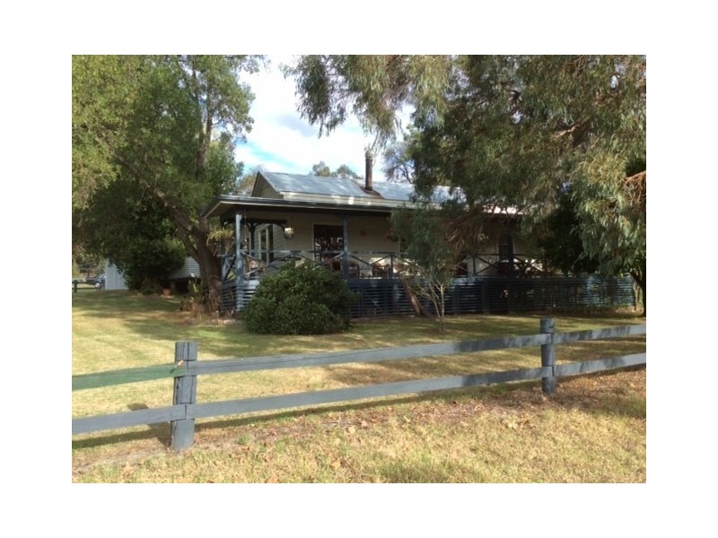 5 MACKIESON ROAD, Buchan South VIC 3885