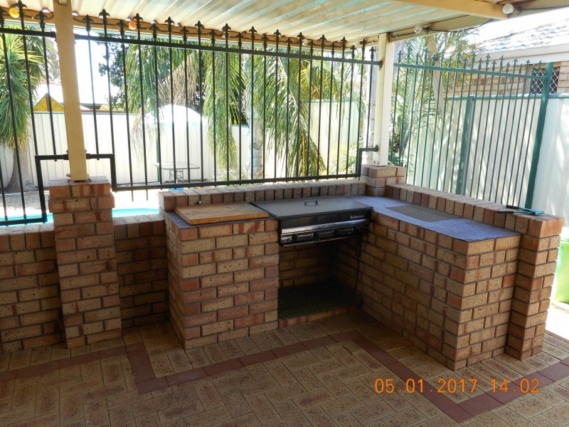 10 Cable Close, Seville Grove WA 6112