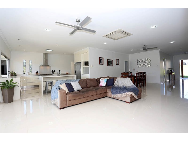 24 Judicial Circuit, Jones Hill QLD 4570