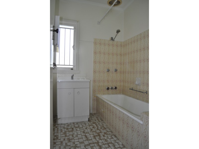 82 Wickham Street, Brighton QLD 4017