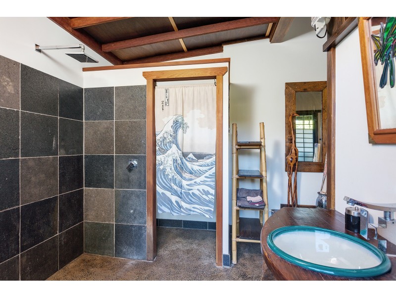 2 Watson Court, Kin Kin QLD 4571