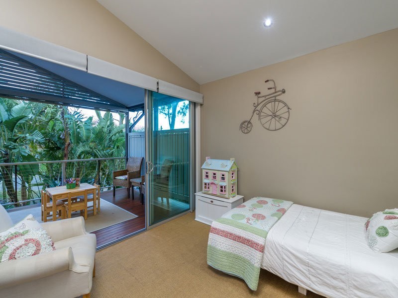 26 Arabella Street, Bardon QLD 4065