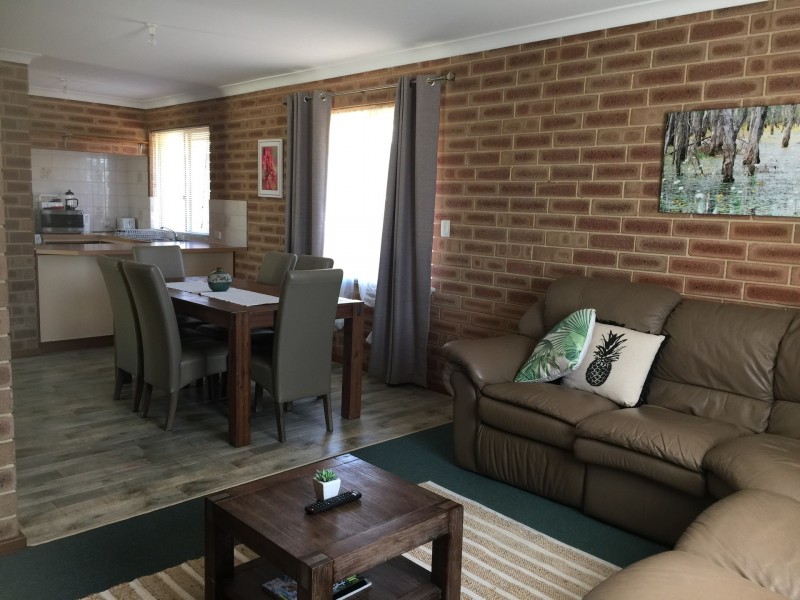 15 Heitman Close, Jurien Bay WA 6516