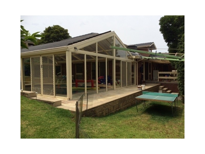 17 Palmerston Cres, Wheelers Hill VIC 3150