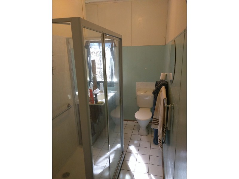 18 John Street, Redcliffe QLD 4020