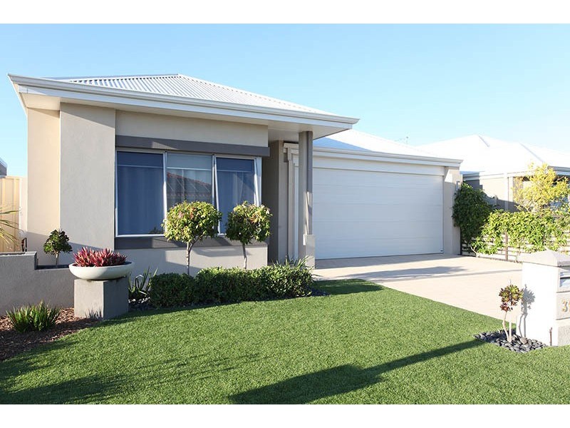 31 Tipperary Bend, Canning Vale WA 6155