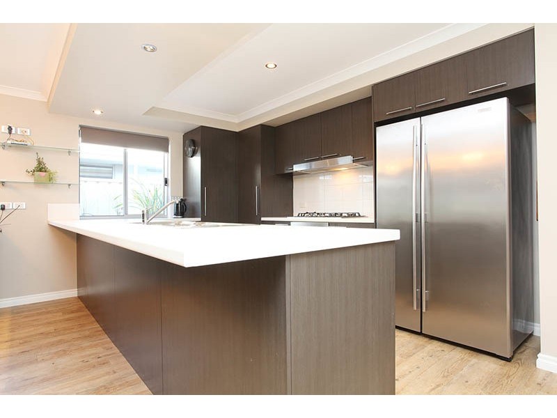 31 Tipperary Bend, Canning Vale WA 6155