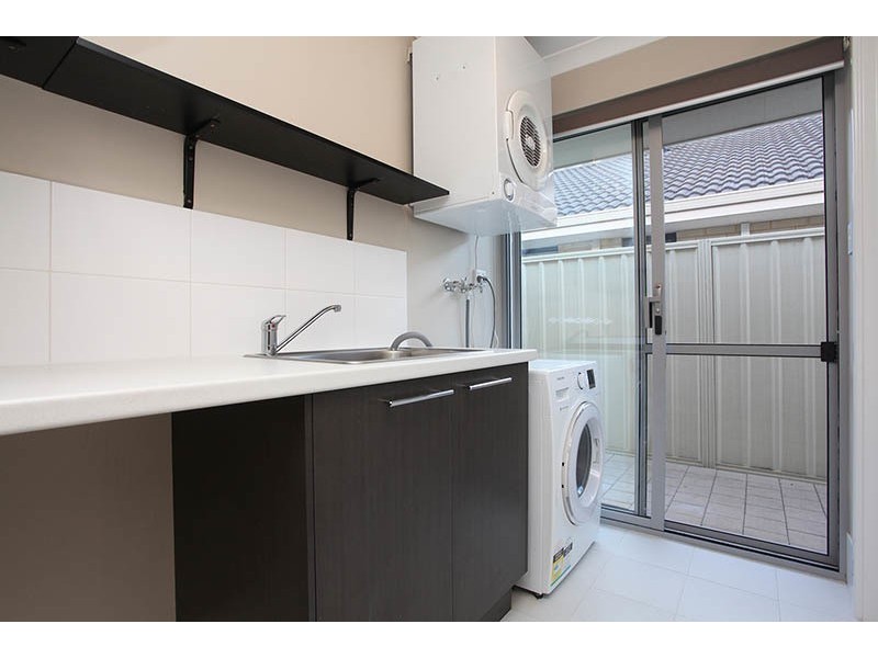 31 Tipperary Bend, Canning Vale WA 6155