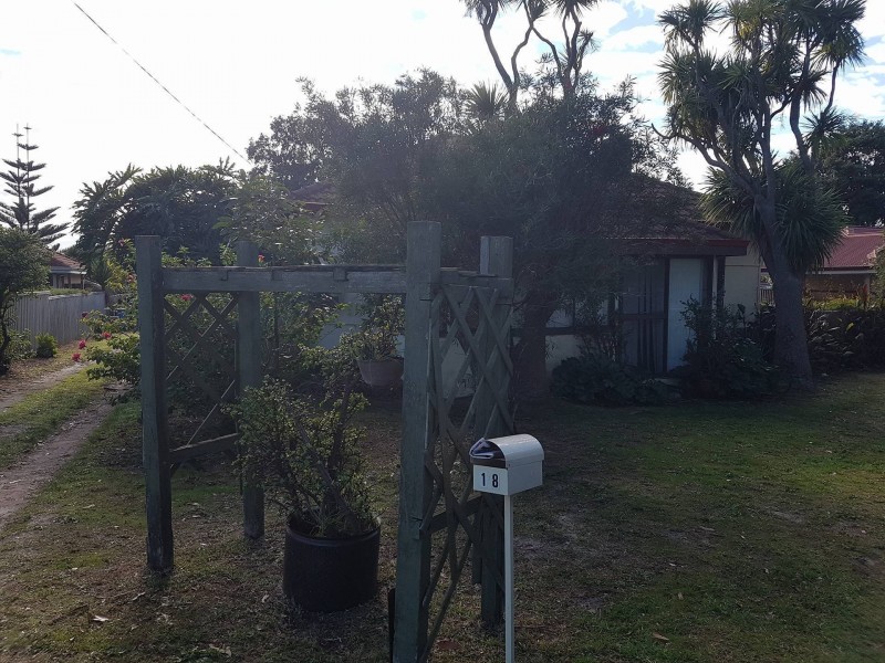 18 Parker Street, Lockyer WA 6330