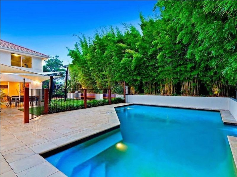 17 Bataan Circuit, Bateau Bay NSW 2261