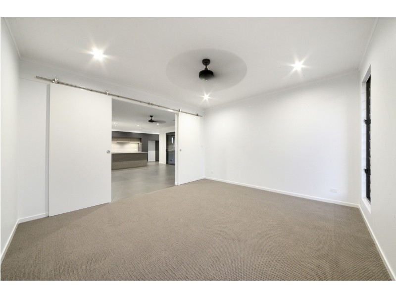 13 Stanley Drive, Cannonvale QLD 4802
