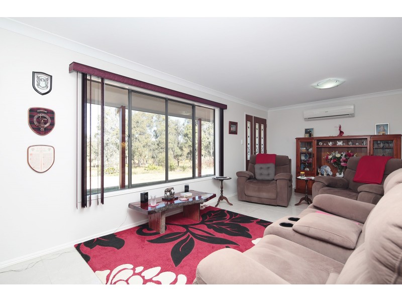 4 Beames Drive, Laidley South QLD 4341