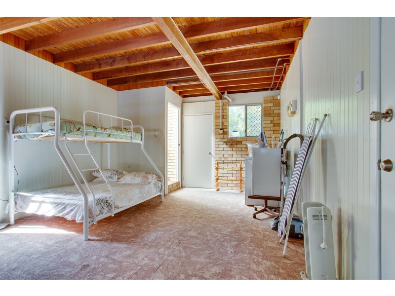 11 Zircon Street, Rainbow Beach QLD 4581