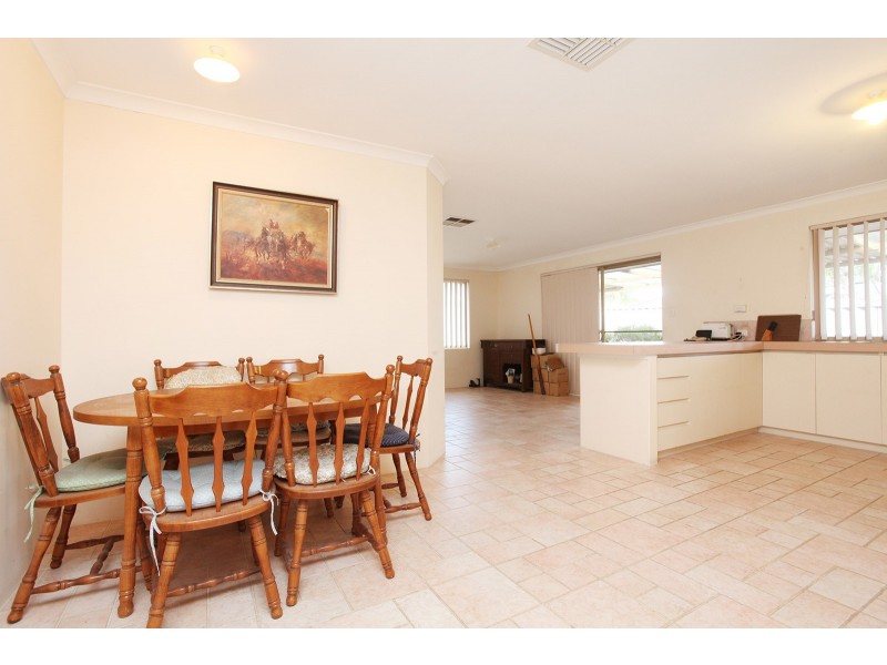 19 Sennet Lane, Warnbro WA 6169