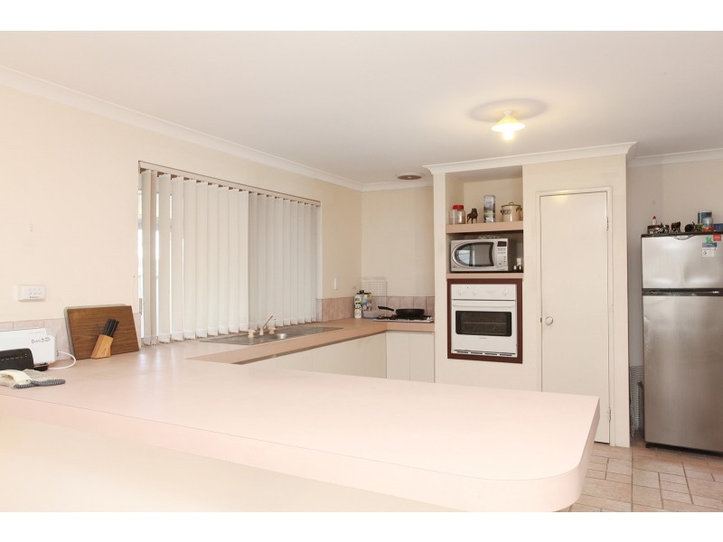 19 Sennet Lane, Warnbro WA 6169