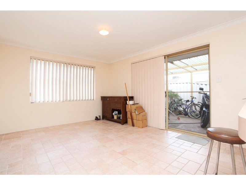 19 Sennet Lane, Warnbro WA 6169