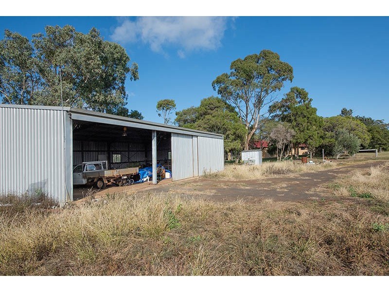 108 Postle St, Darling Heights QLD 4350