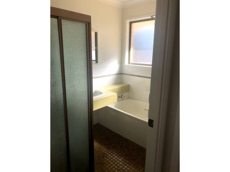 108 Postle St, Darling Heights QLD 4350