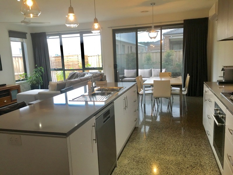 12 EATON ROAD, Mount Duneed VIC 3216