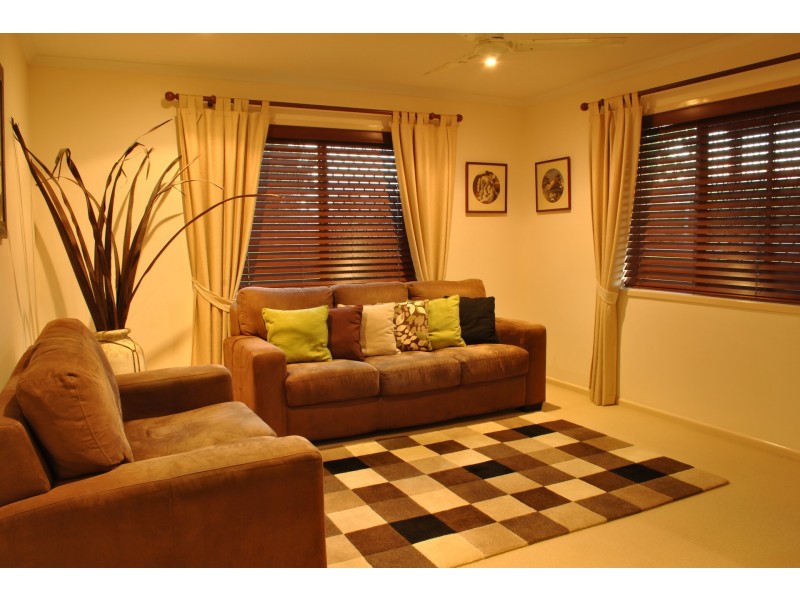 5 Litchie Street, Beerwah QLD 4519