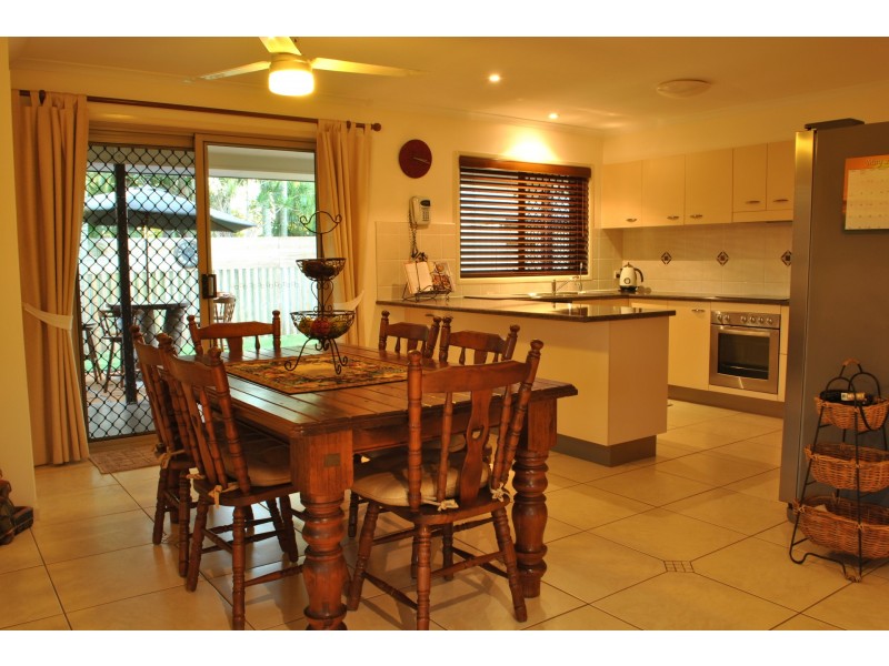5 Litchie Street, Beerwah QLD 4519