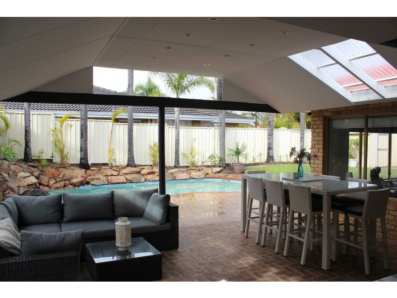 33 Chichester Drive, Woodvale WA 6026