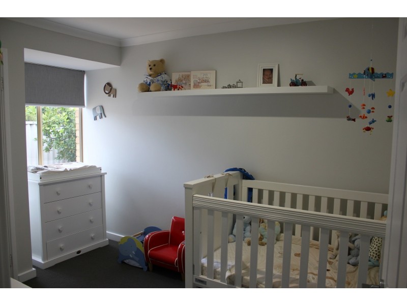 33 Chichester Drive, Woodvale WA 6026