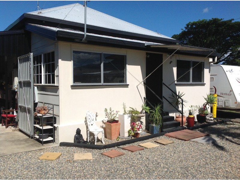 67 Morehead Street, Bungalow QLD 4870