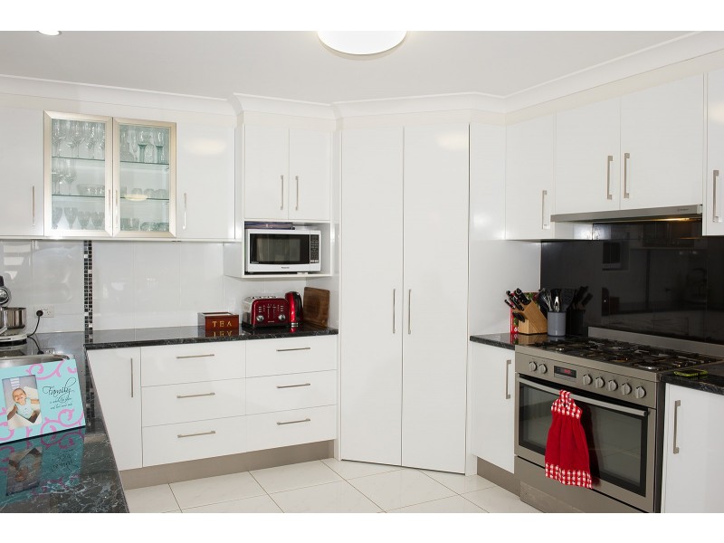 15 Lakeview Avenue, Rosenthal Heights QLD 4370