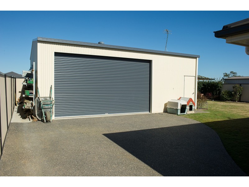 15 Lakeview Avenue, Rosenthal Heights QLD 4370