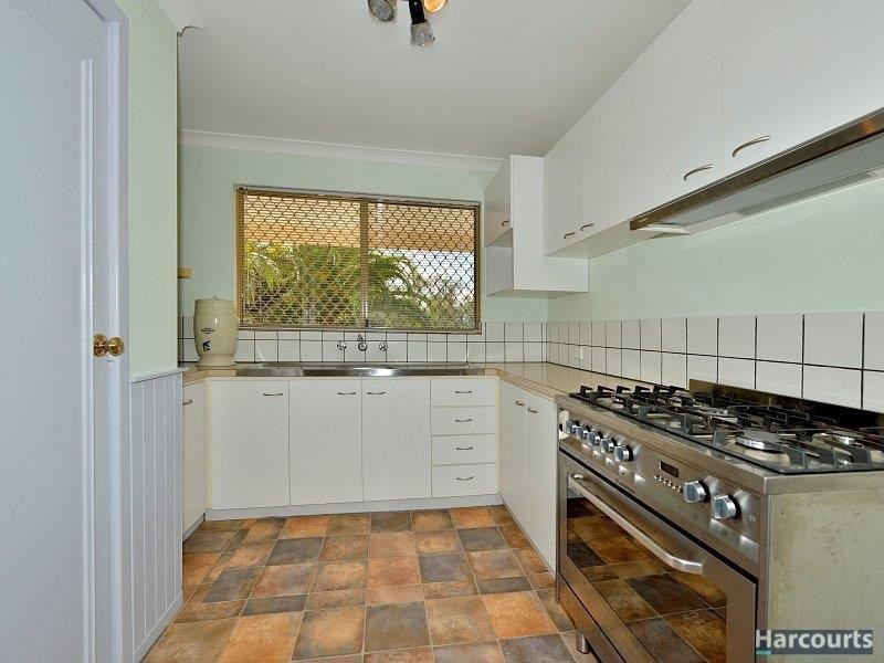 12 Correas Street, North Yunderup WA 6208