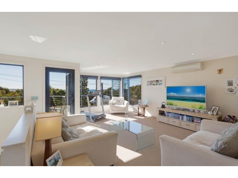 16 Lakeview Ave, Merimbula NSW 2548