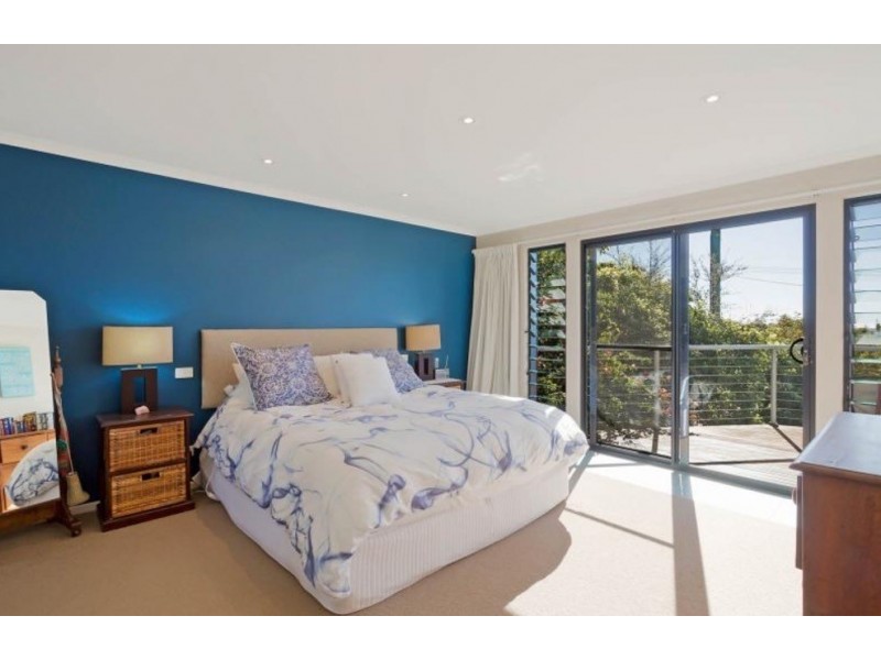 16 Lakeview Ave, Merimbula NSW 2548